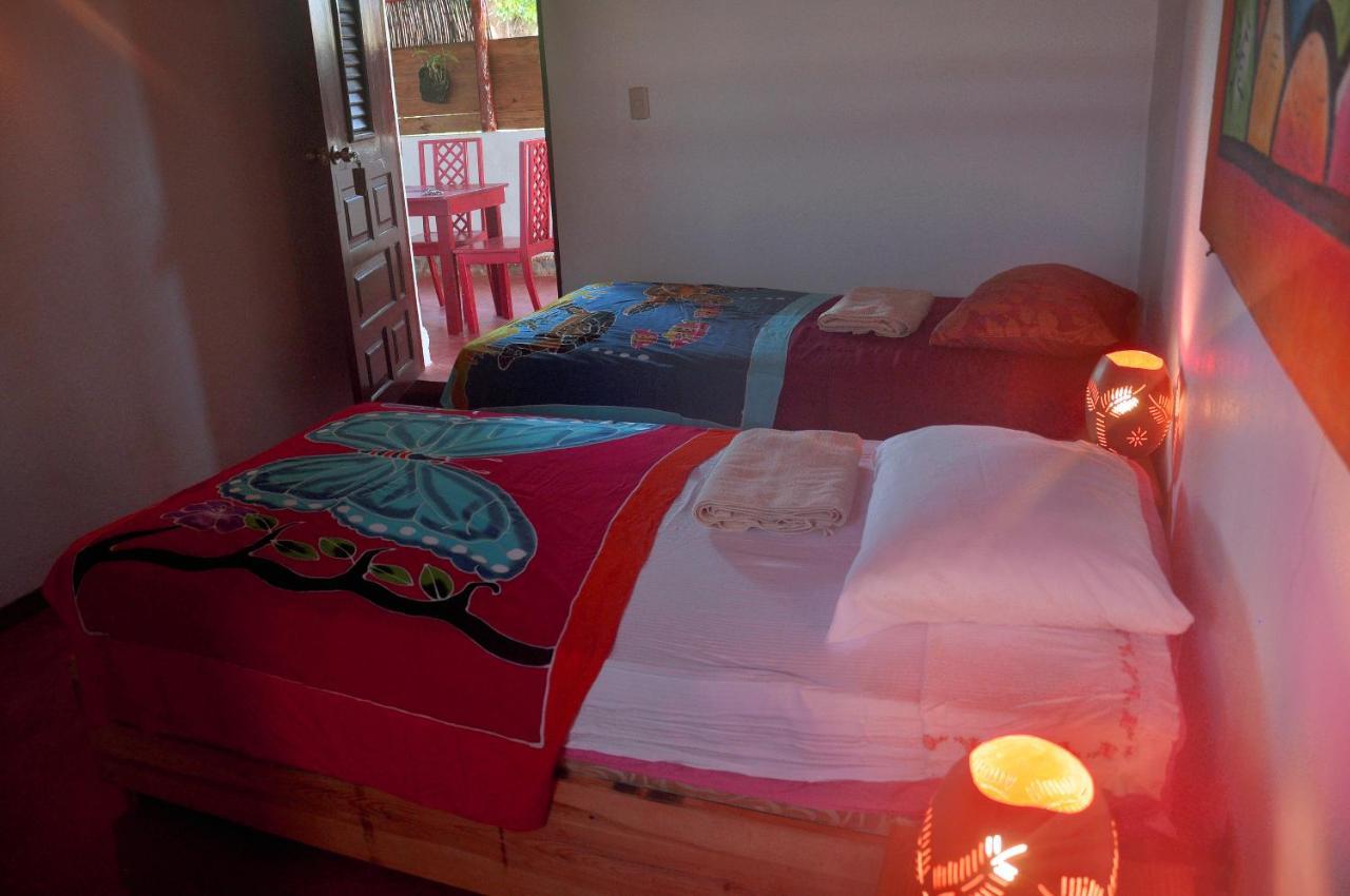 Hostel La Ballena Backpacker Las Galeras Buitenkant foto