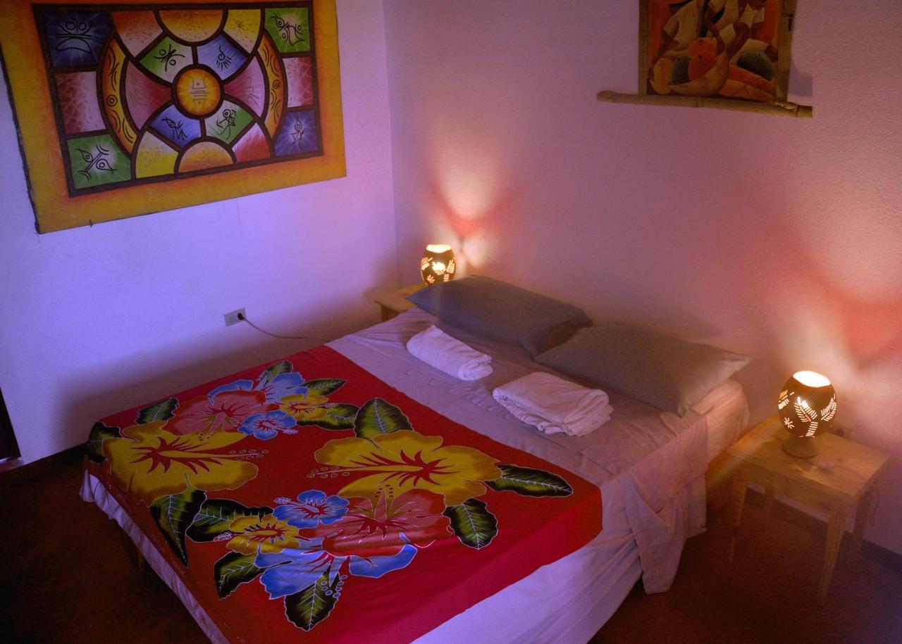 Hostel La Ballena Backpacker Las Galeras Buitenkant foto