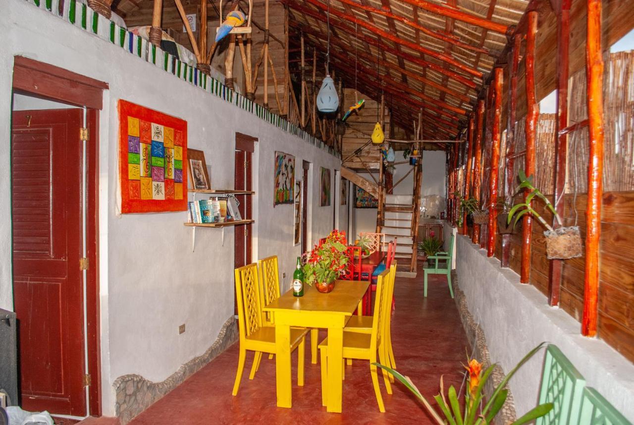 Hostel La Ballena Backpacker Las Galeras Buitenkant foto