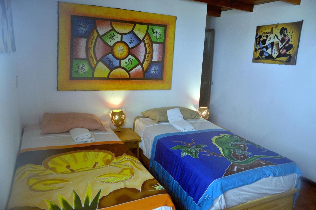 Hostel La Ballena Backpacker Las Galeras Buitenkant foto
